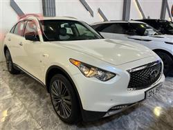 Infiniti Q70